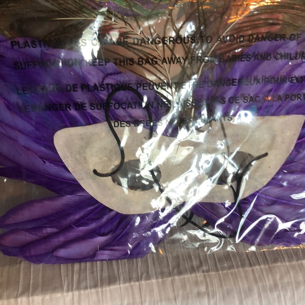 MARDI GRAS style lot of 2 masks Halloween costumes 1 NWT & 1 w/large feather - Picture 8 of 15